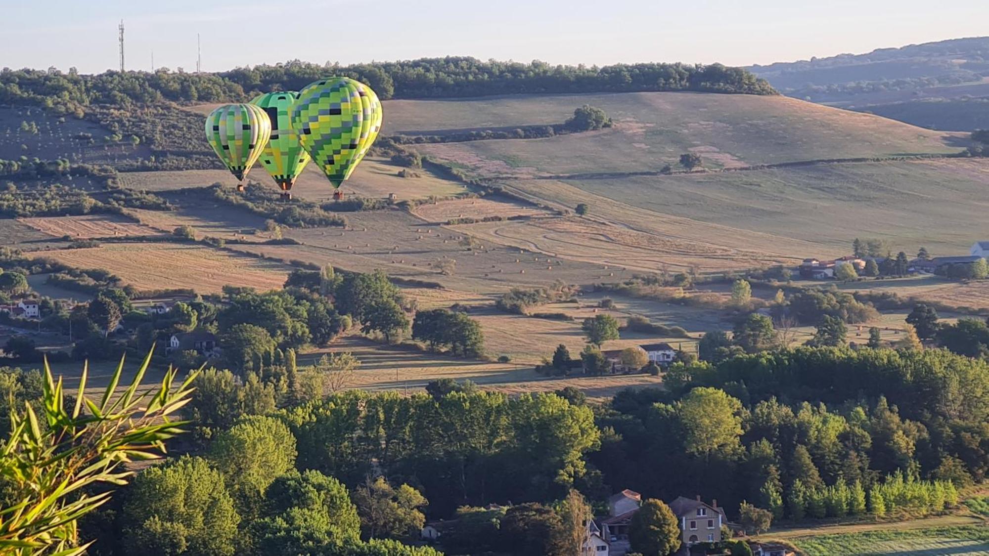La Maison Bakea Cordes Sur Ciel Exteriör bild